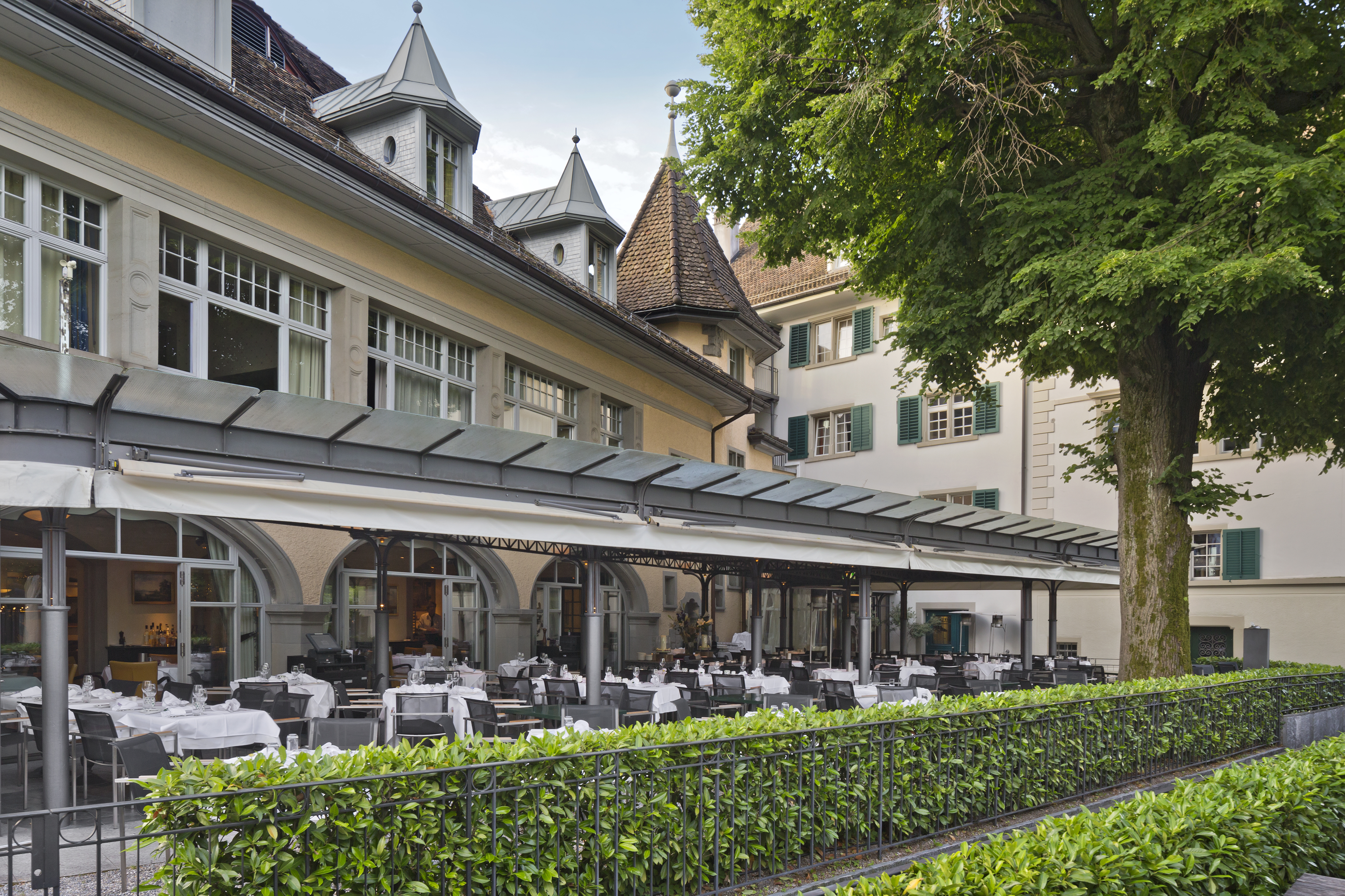 Luxusurlaub - Ennetbürgen - Hotelrestaurant Sonnengalerie  - Romantik Seehotel Sonne