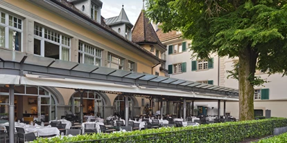 Luxusurlaub - Parkplatz: gebührenpflichtig in Gehweite - Hotelrestaurant Sonnengalerie  - Romantik Seehotel Sonne