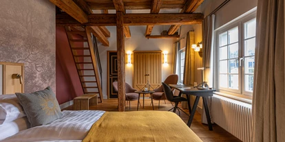 Luxusurlaub - Parkplatz: gebührenpflichtig in Gehweite - Familienzimmer zur Strasse - Romantik Seehotel Sonne