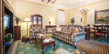 Luxusurlaub - Bar: Poolbar - Suite - Carlsbad Plaza Medical Spa & Wellness Hotel