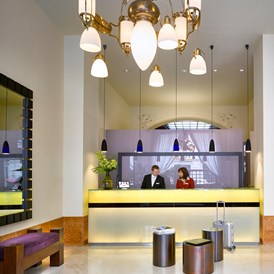 Luxushotel: Hotel reception - K+K Hotel Central