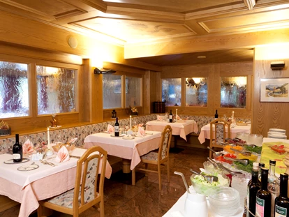 Luxusurlaub - Sen Jan di Fassa - Dinner - Restaurant - Cendevaves Alpine Silence Hotel