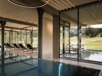 Luxusurlaub - Sen Jan di Fassa - Indoor Skypool - 29° - Cendevaves Alpine Silence Hotel