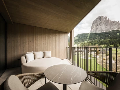 Luxusurlaub - Sen Jan di Fassa - Ausblick aus unseren Suiten - Cendevaves Alpine Silence Hotel