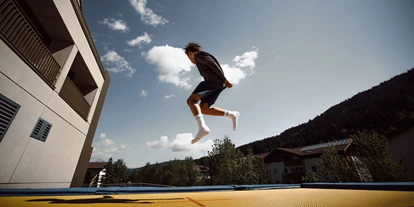 Luxusurlaub - Hotel-Schwerpunkt: Luxus & Sport - Trampolin - Dips & Drops | Sports · Hotel · Bistro