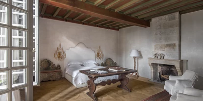 Luxusurlaub - Parkplatz: gebührenpflichtig in Gehweite - Le Prieure de Maussane. "Santa Anna/San Leon" in Maussane les Alpilles. - L'Hôtel Particulier
