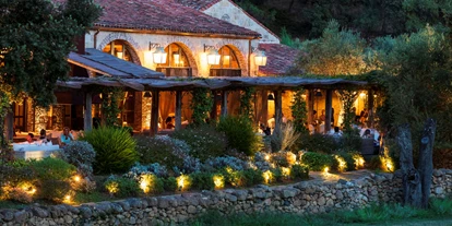 Luxusurlaub - Bar: Poolbar - Domaine de Murtoli, Table de la Ferme, gastronomic restaurant - Hotel de la Ferme - Murtoli