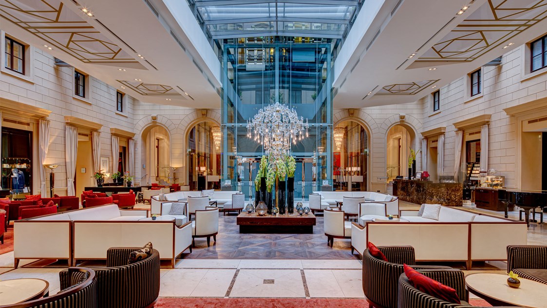 Luxushotel: Lobby Lounge - Palais Hansen Kempinski Vienna