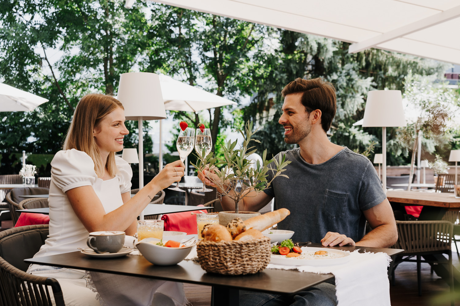 Luxushotel: Romantikterrasse - Boutiquehotel Haidachhof ****superior
