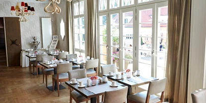 Luxusurlaub - Hotel-Schwerpunkt: Luxus & Familie - Terrassen Restaurant - Waldhotel Stuttgart