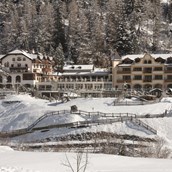 Luxusurlaub: Hotelansicht im Winter - Hotel Post Sulden