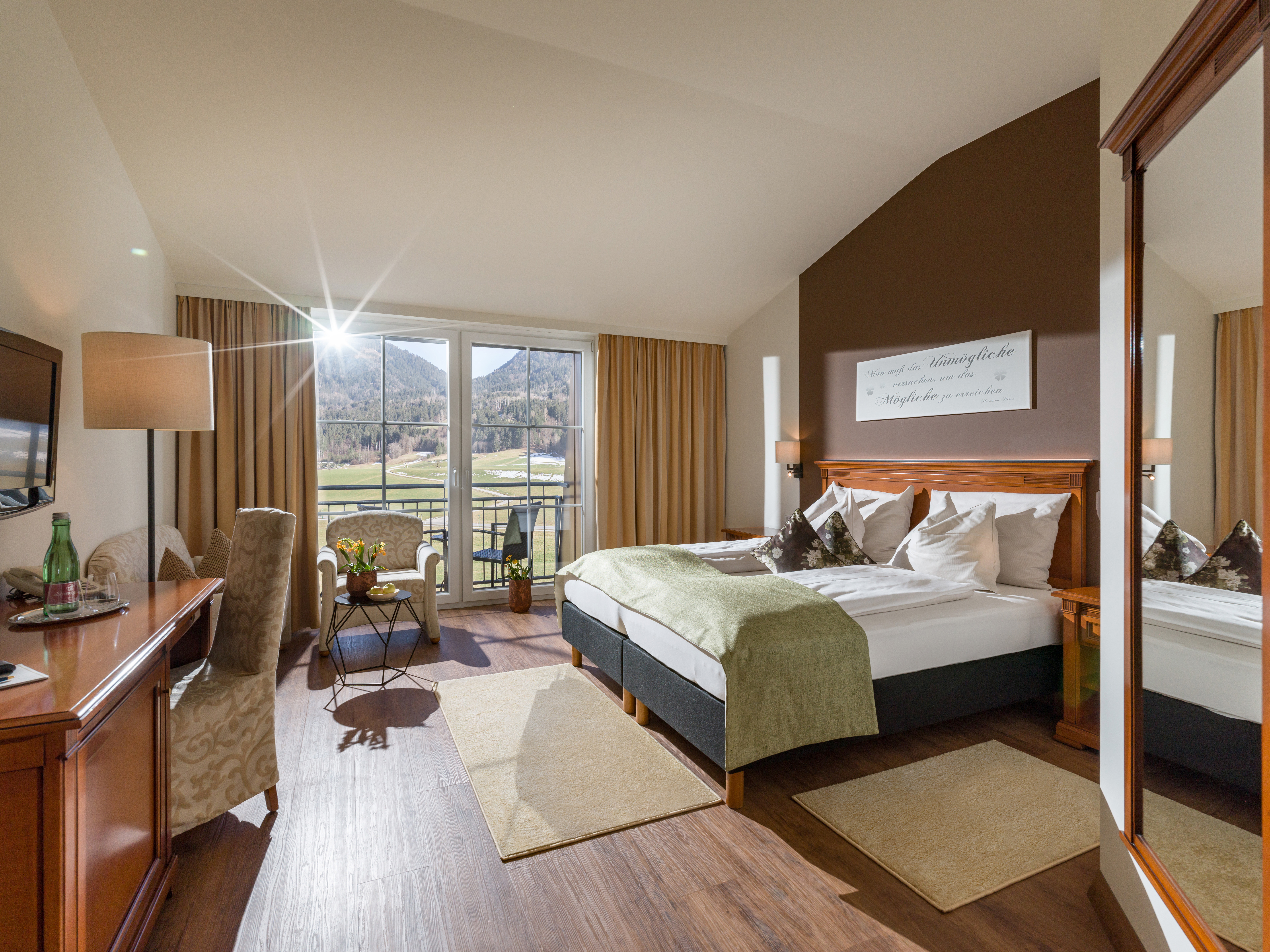 Luxusurlaub - PLZ 6335 (Österreich) - Zimmeransicht - Hotel Panorama Royal ****s