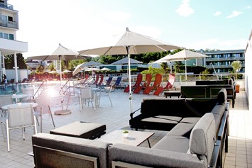 Luxushotel: Neue Relax-Loungen auf der Sonnenterrasse im REDUCE Hotel Vital ****S - REDUCE Hotel Vital ****S